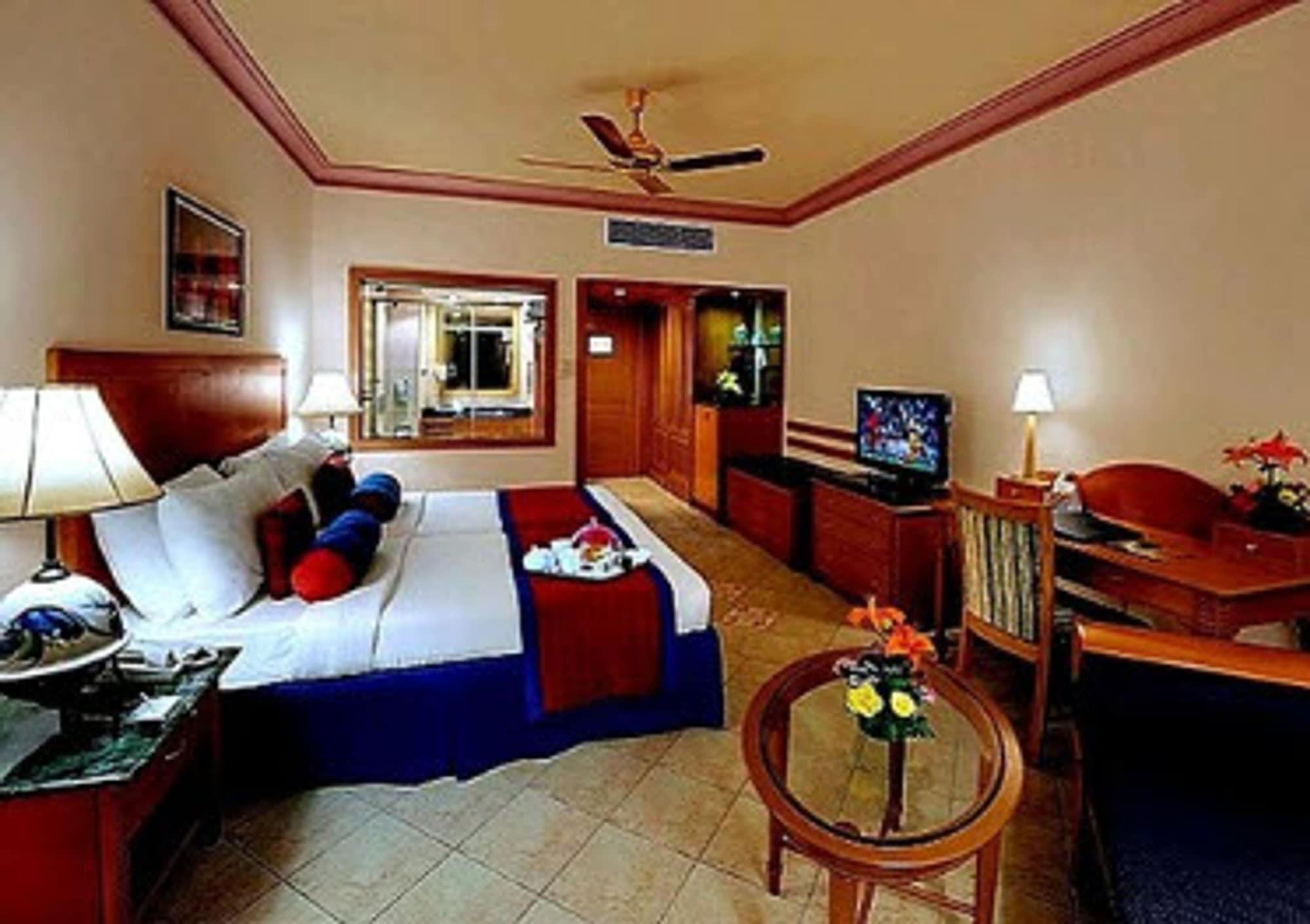 เดอะ เคนิลเวิร์ธ รีสอร์ตแอนด์สปา กัว Hotel Utorda ภายนอก รูปภาพ